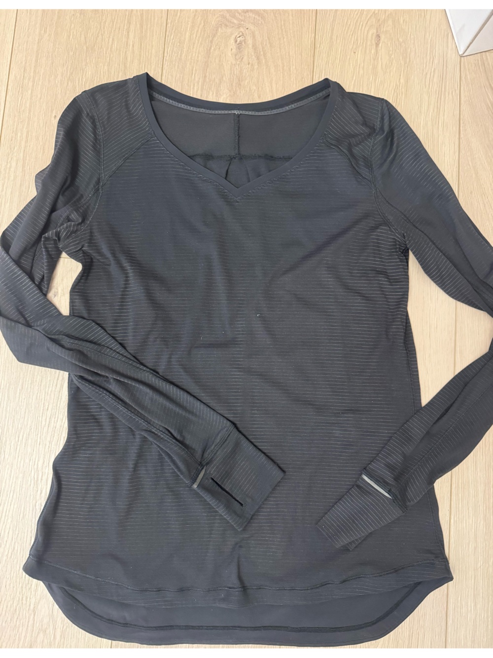 Lululemon black lightweight long sleeve pullover shirt